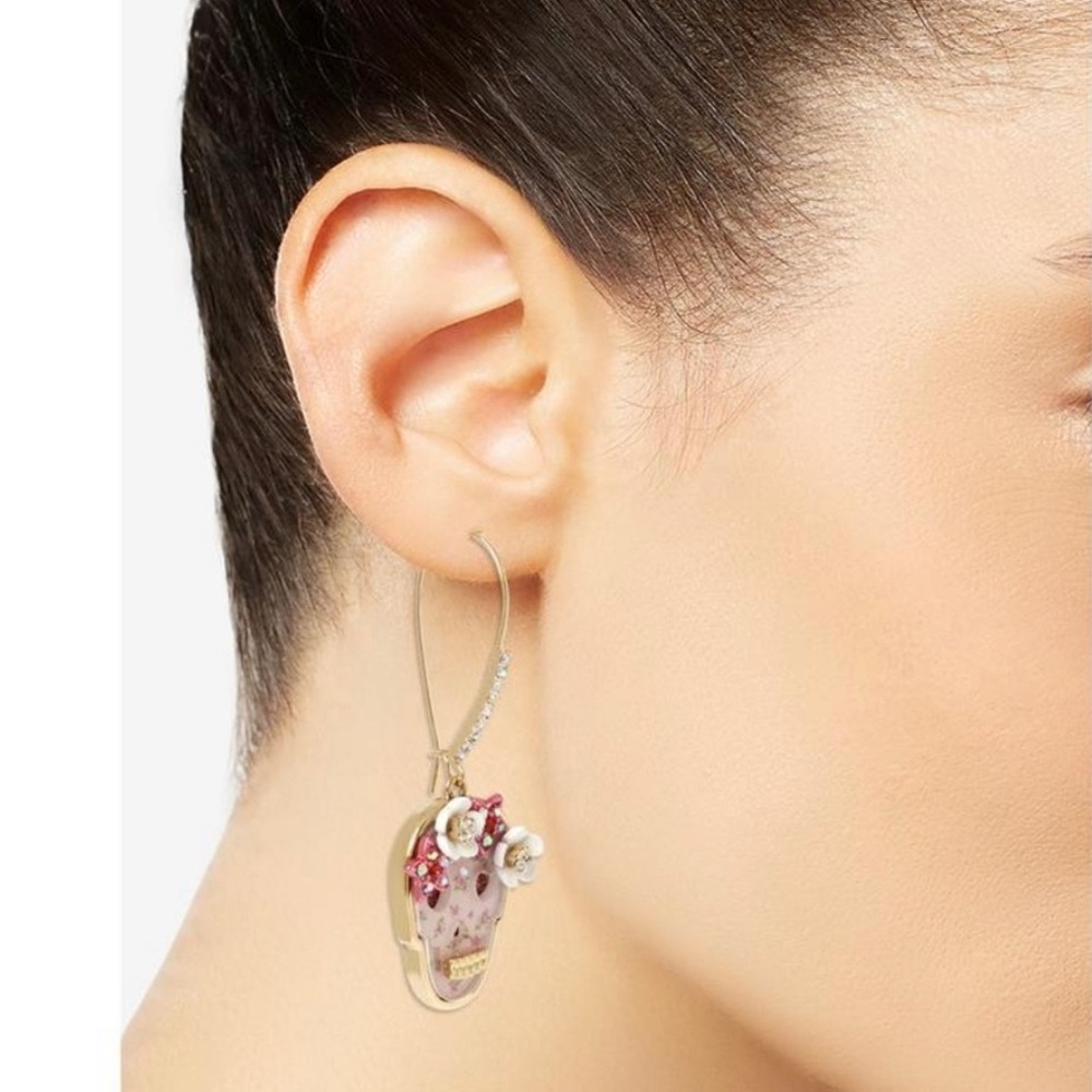 Betsey Johnson Skull Earrings Dangle Enamel NWT - Picture 3 of 5